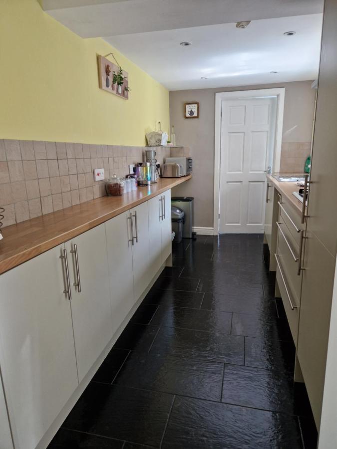 Villa Tynant House à Cardiff Extérieur photo