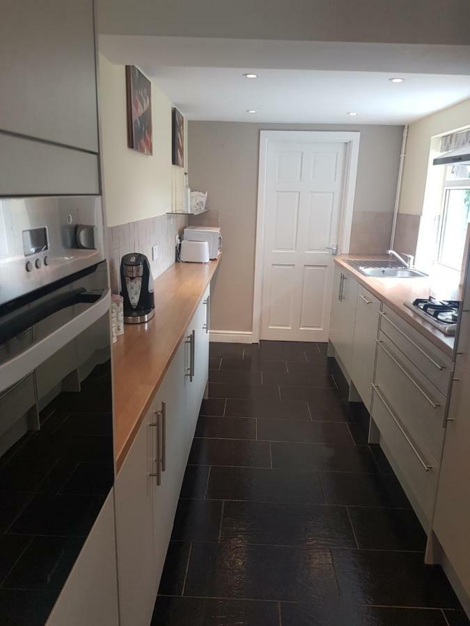 Villa Tynant House à Cardiff Extérieur photo