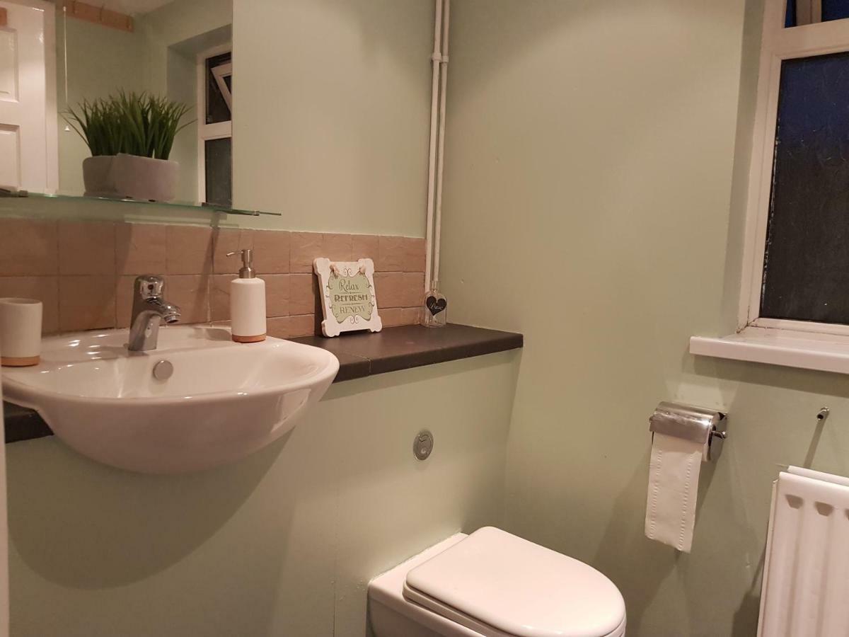 Villa Tynant House à Cardiff Extérieur photo