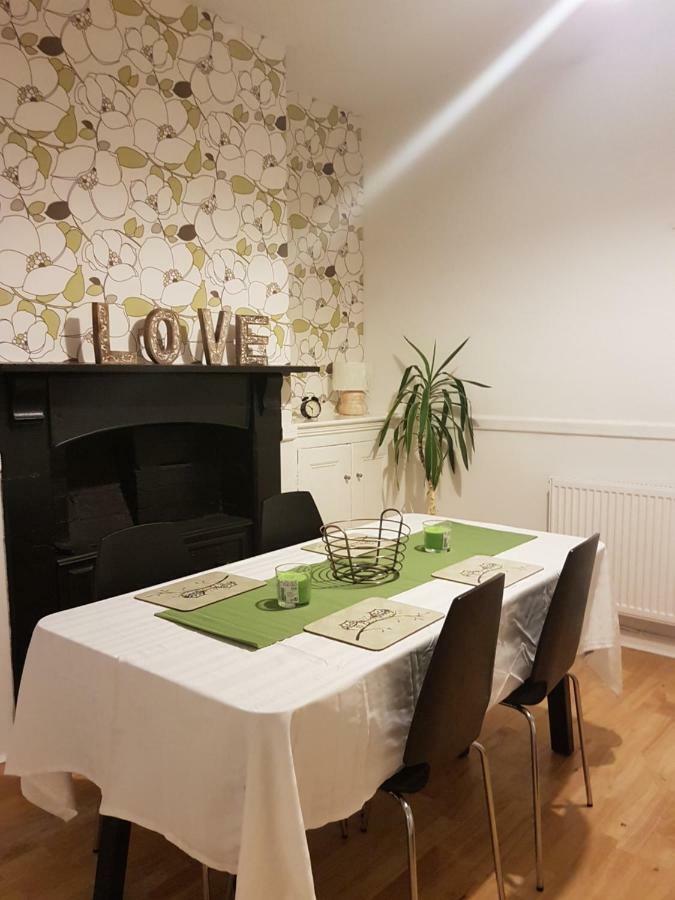 Villa Tynant House à Cardiff Extérieur photo