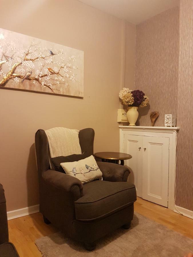 Villa Tynant House à Cardiff Extérieur photo