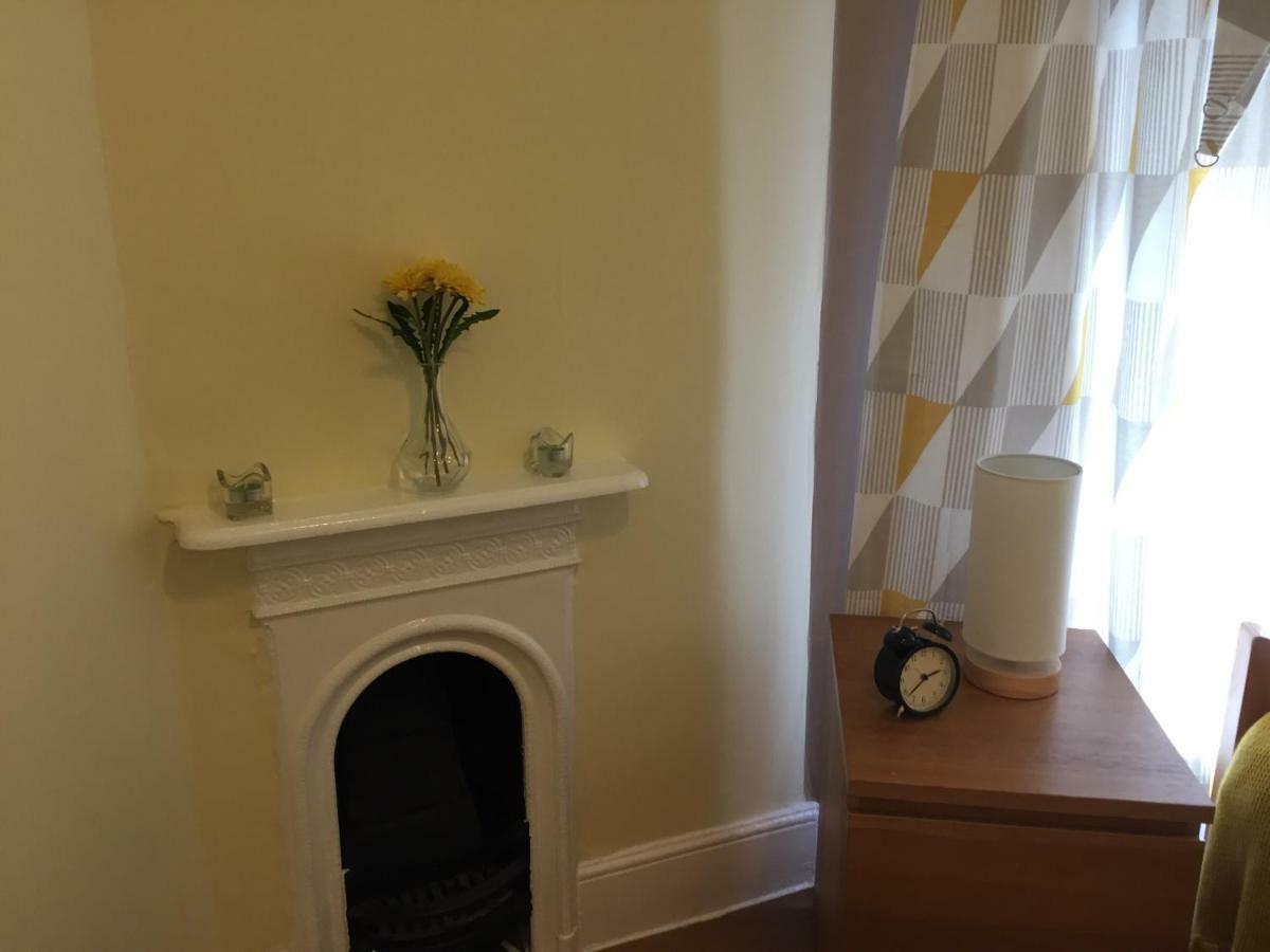 Villa Tynant House à Cardiff Extérieur photo