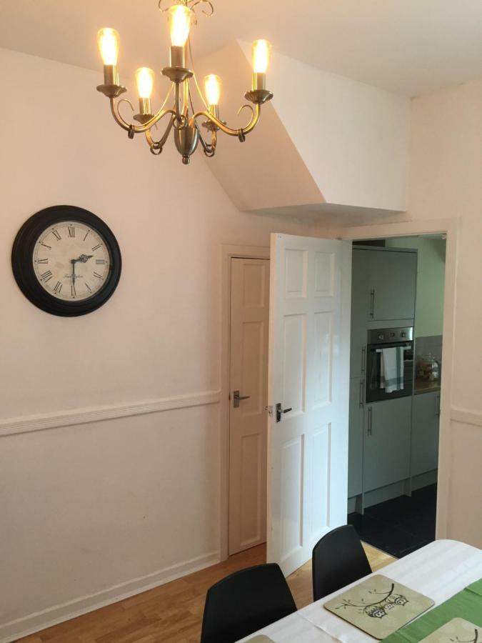 Villa Tynant House à Cardiff Extérieur photo